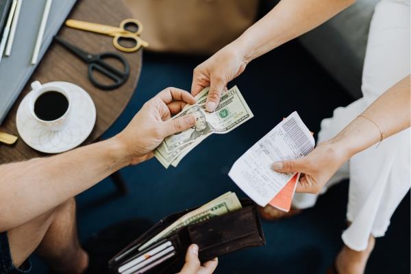 Cần cân nhắc vay đúng số tiền cần thiết, hạn chế vay quá mức khó chi trả